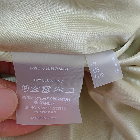 DE LA VALI SUELO SKIRT IN SAND SILK SATIN - Picture 13 of 13